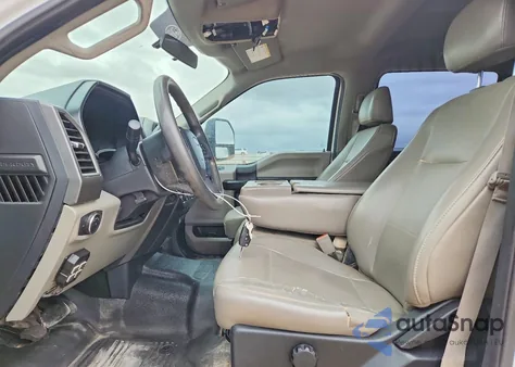 2019 Ford F250 Super Duty z USA, uszkodzony, nr VIN 1FT7W2B69KEG40658